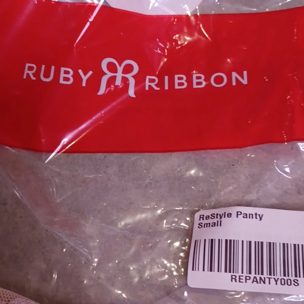 Ruby Ribbon Lace High-Waisted Panty - Picture 3 of 3